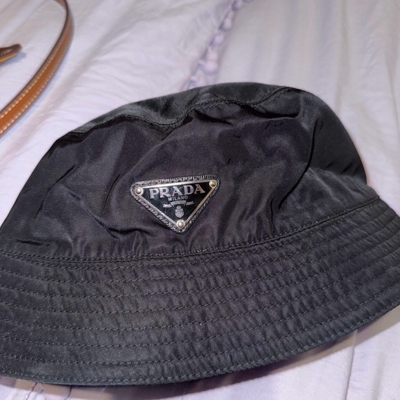 Prada Re-Nylon Black Hat - Picture 1 of 2